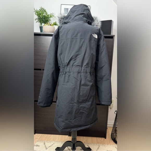 NORTH FACE WOMEN’S PARKA SMALL - Picture 3 of 6